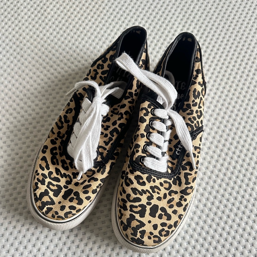 Leopard cute to the core sneakers